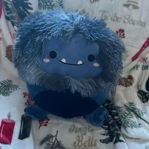 Dani is a squishmellow he comes from the Bigfoot collection
